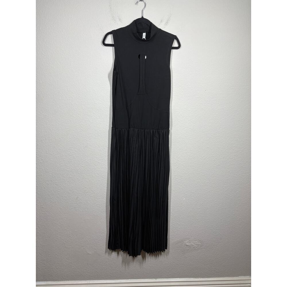 Uoozee Size Medium Mock Neck Accordion Pleat Maxi Dress Black Sleeveless